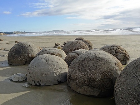 Moeraki Boulders 
