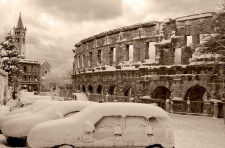 Arena pod snijegom koji je pao 19.12.2009. 