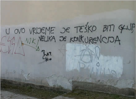 Jedan od rijetko smislenih pulskih grafita.