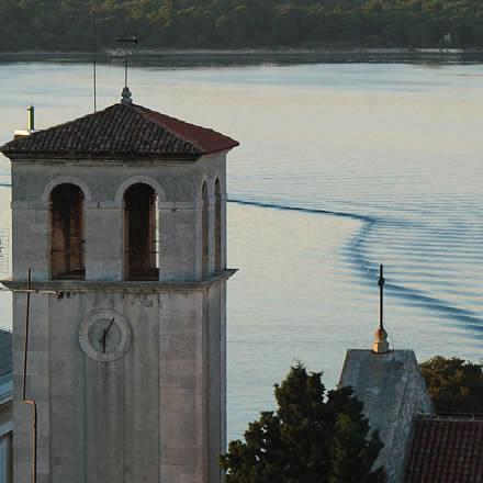 Popodnevni pogled s Ka�tela na Pulsku luku